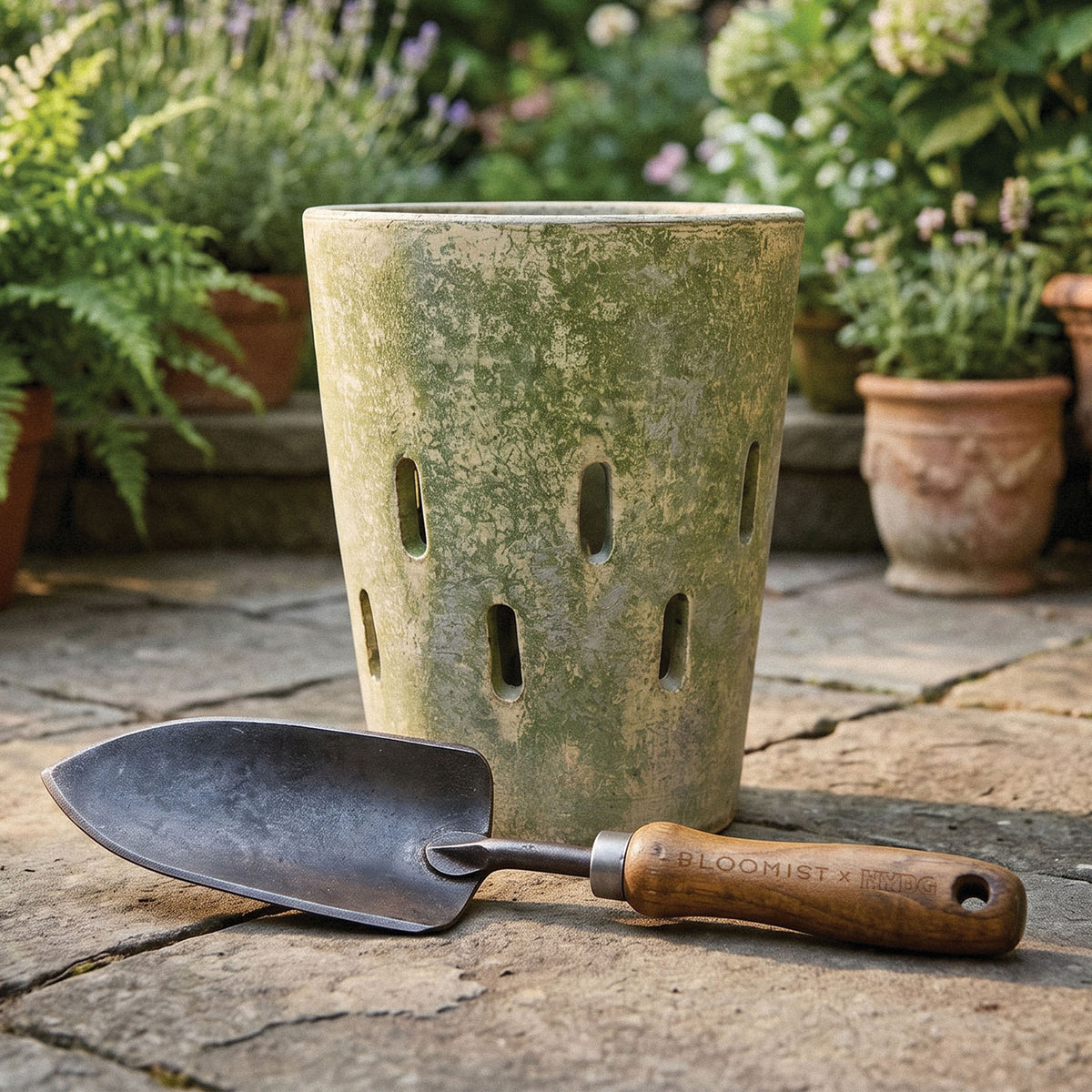 Premium gardening set with tempered boron steel and engraved ash handles