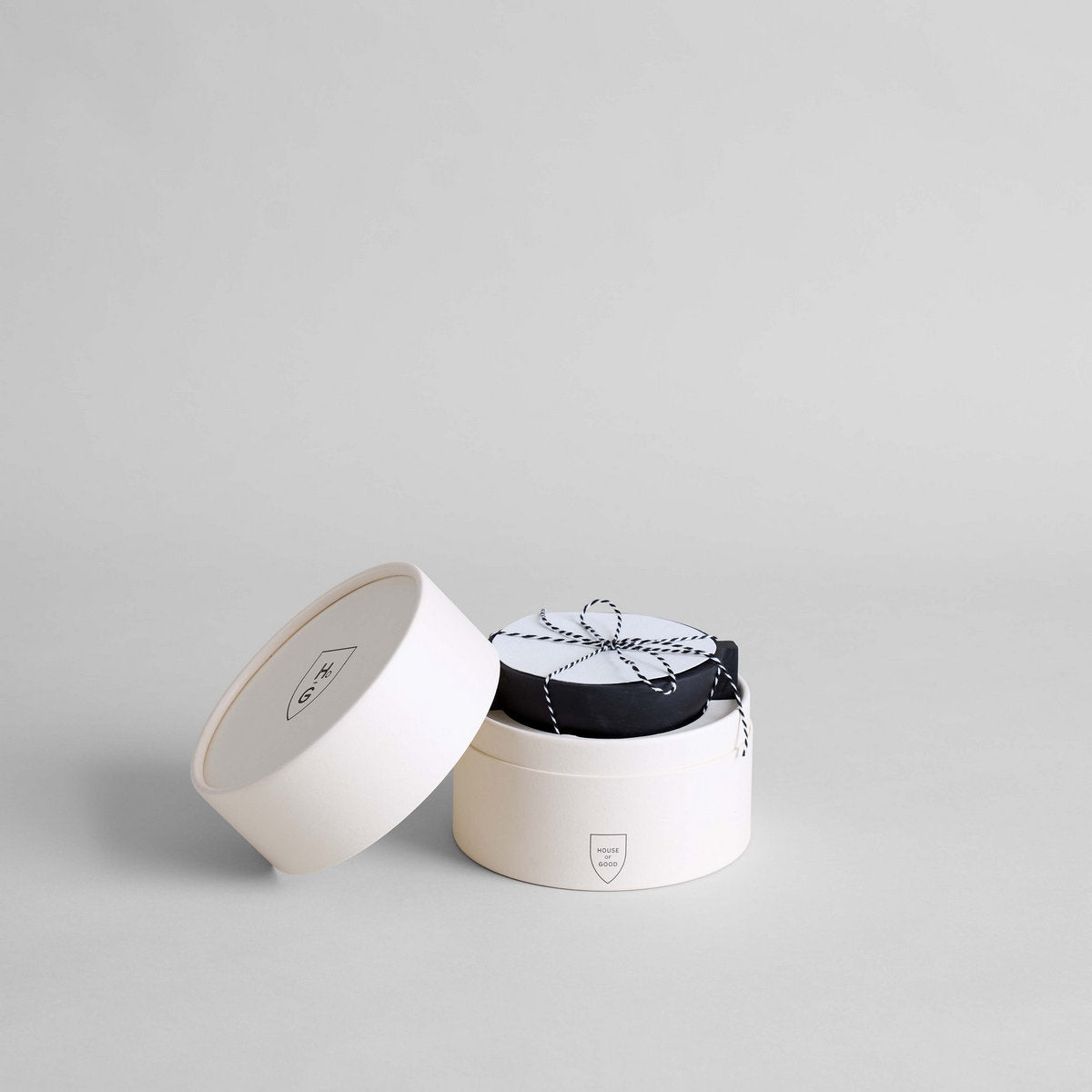 The Først Candle,Black - Bloomist