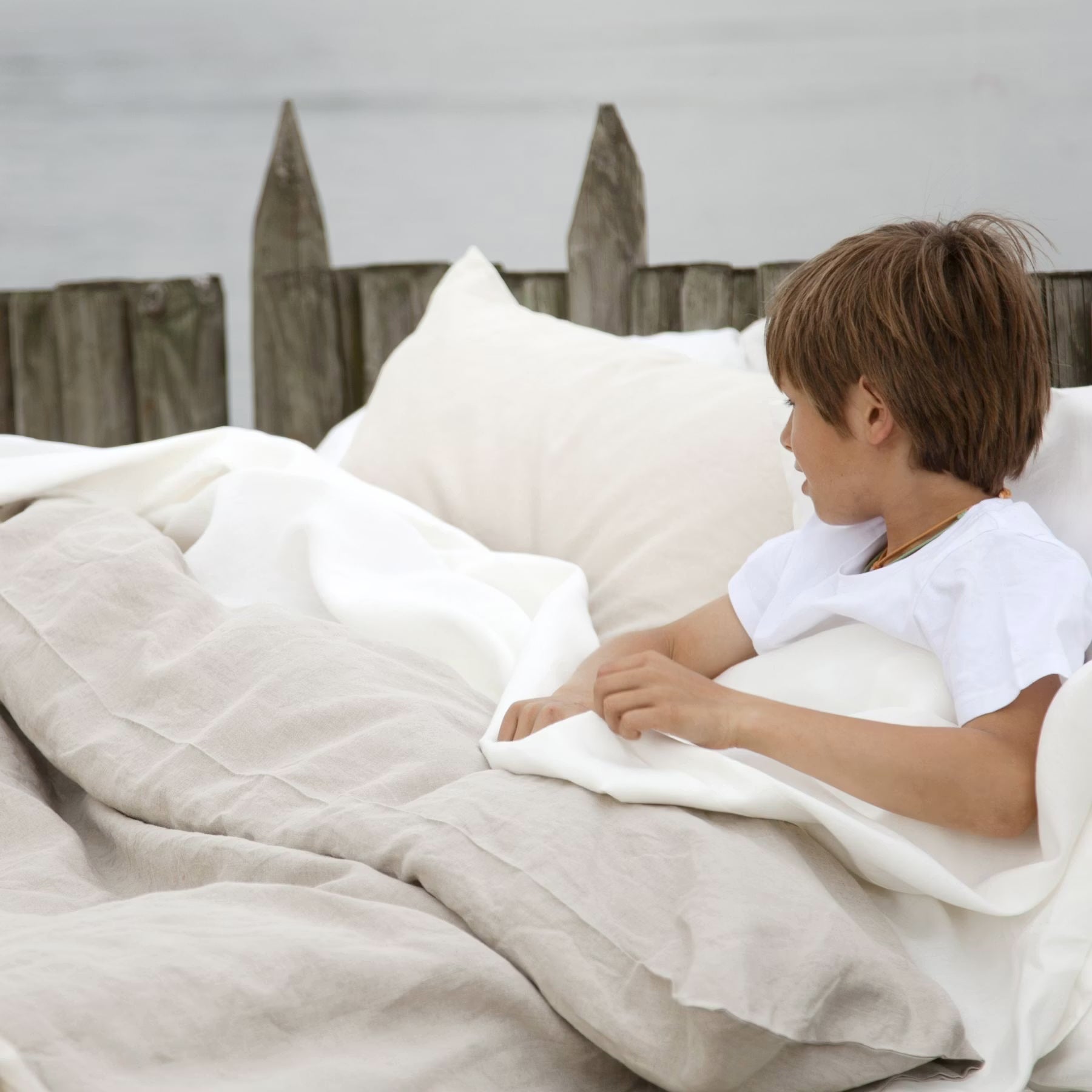 King size pillow case with envelope closure woven in Meulebeke Belgium