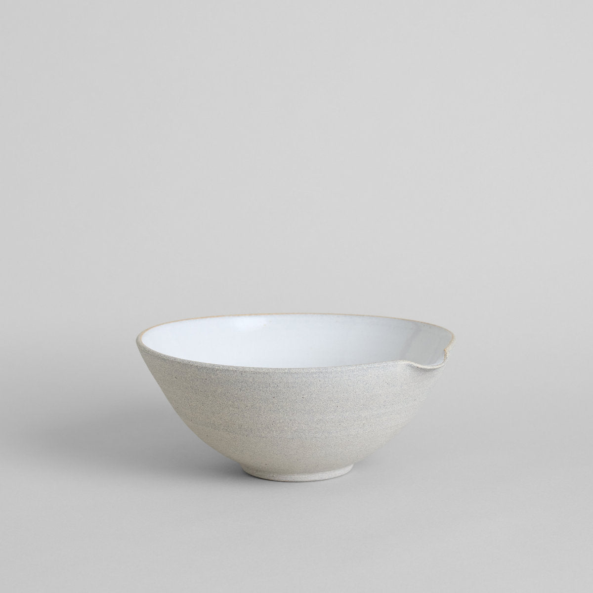 Small Vermont Mixing Pour Bowl from Los Angeles