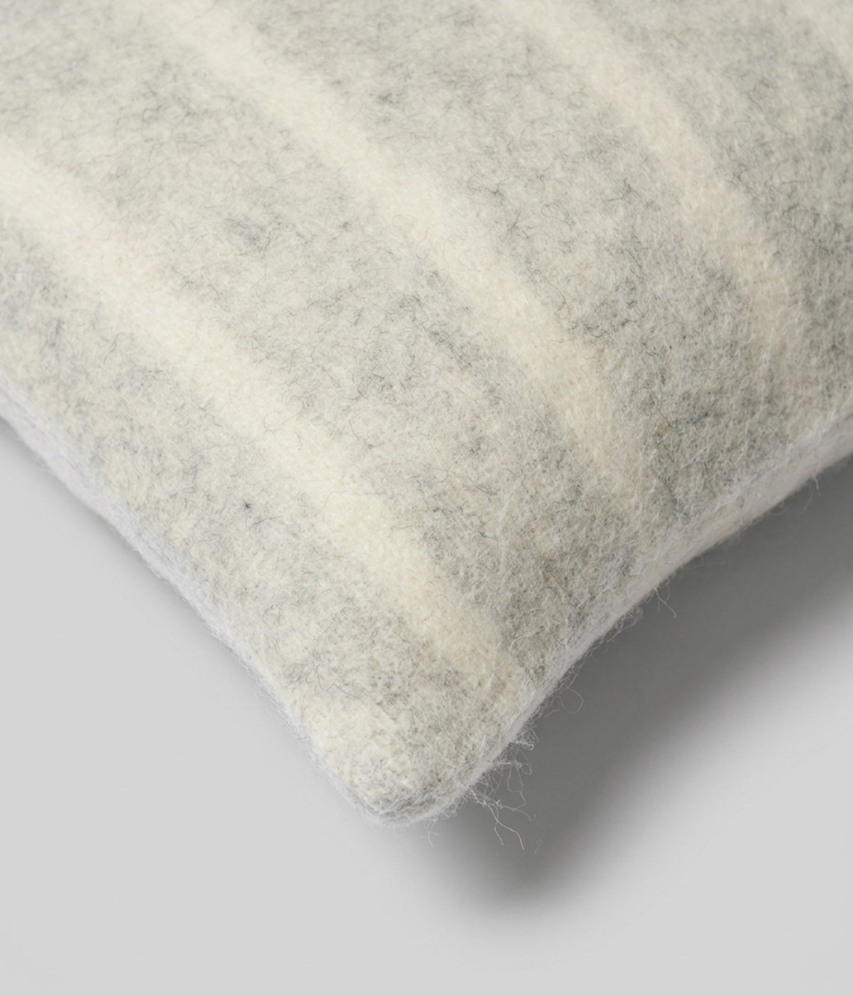 Lee pillow Shoji Ivory showing ivory stripes on shoji ground