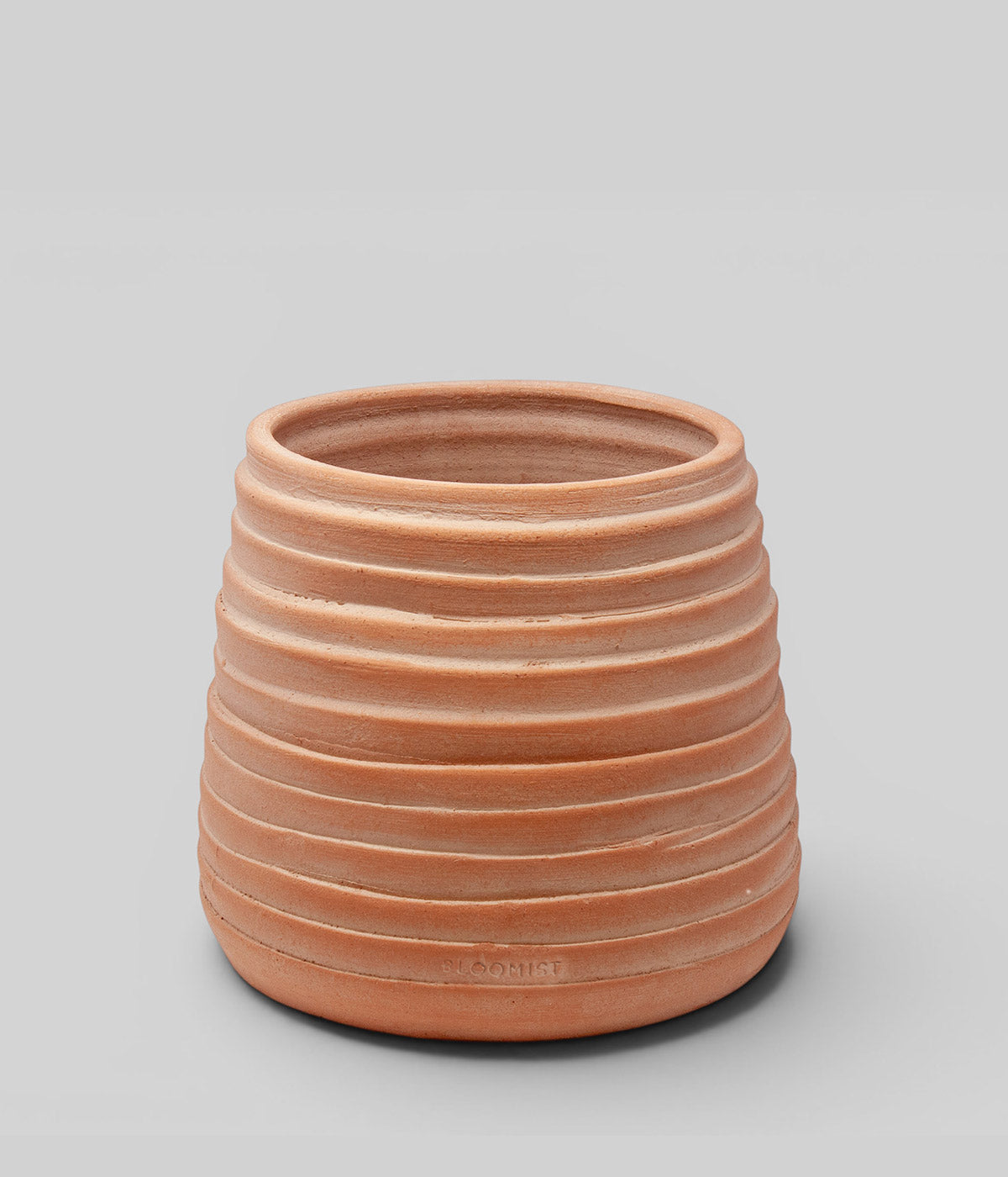 Ridge Terracotta Planter, Whitewash
