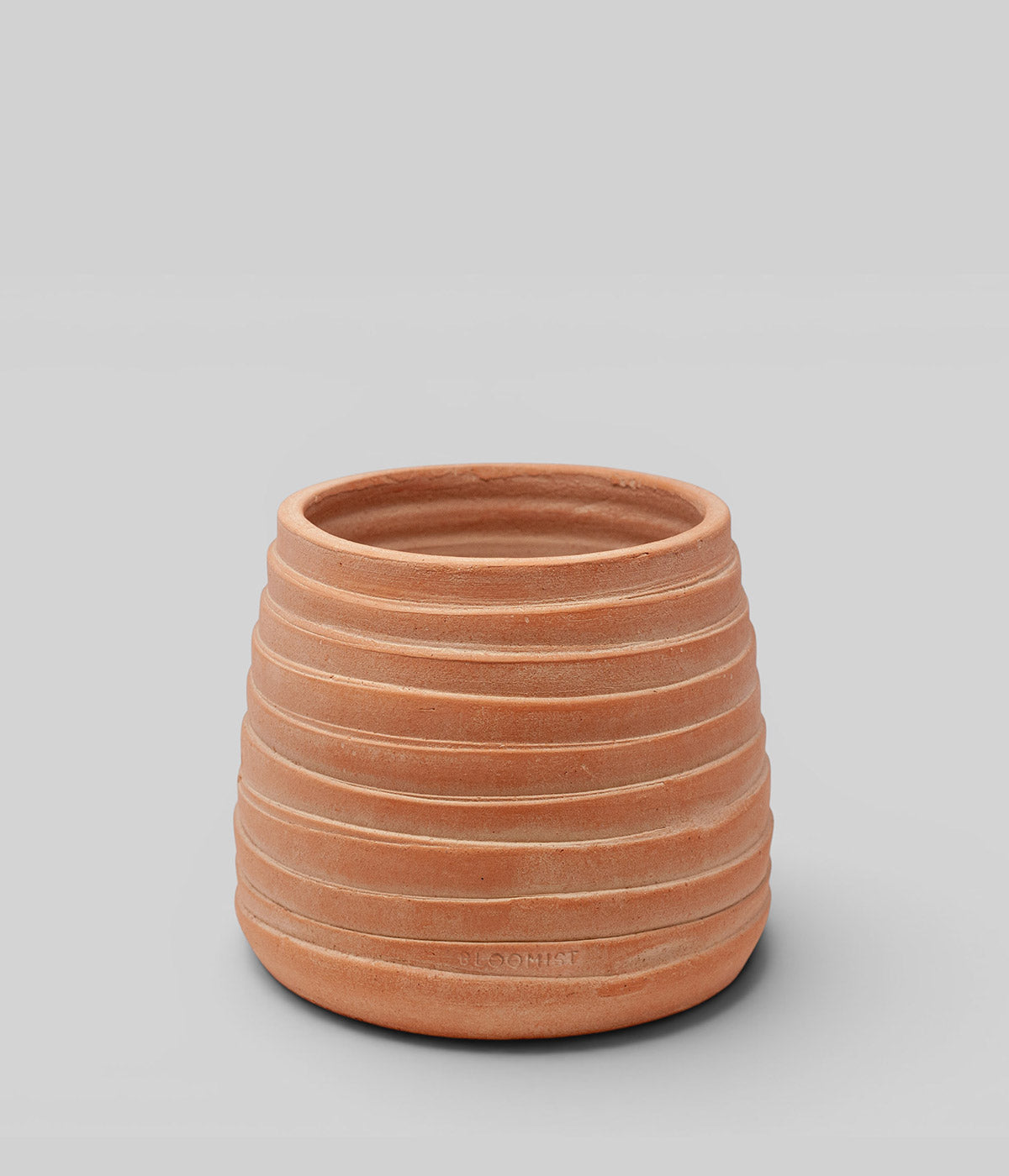 Ridge Terracotta Planter, Whitewash