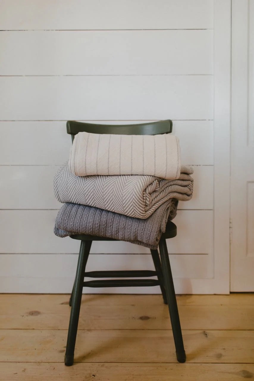 Striped cotton blanket king woven in India from 100% pre-washed cotton