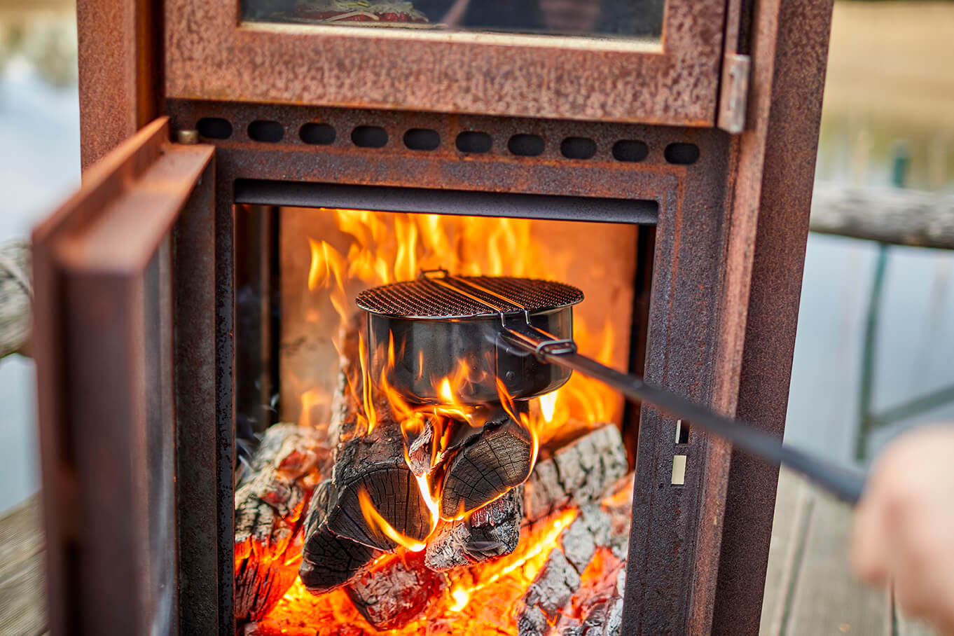 Quercus Outdoor Fireplace Patio Setup