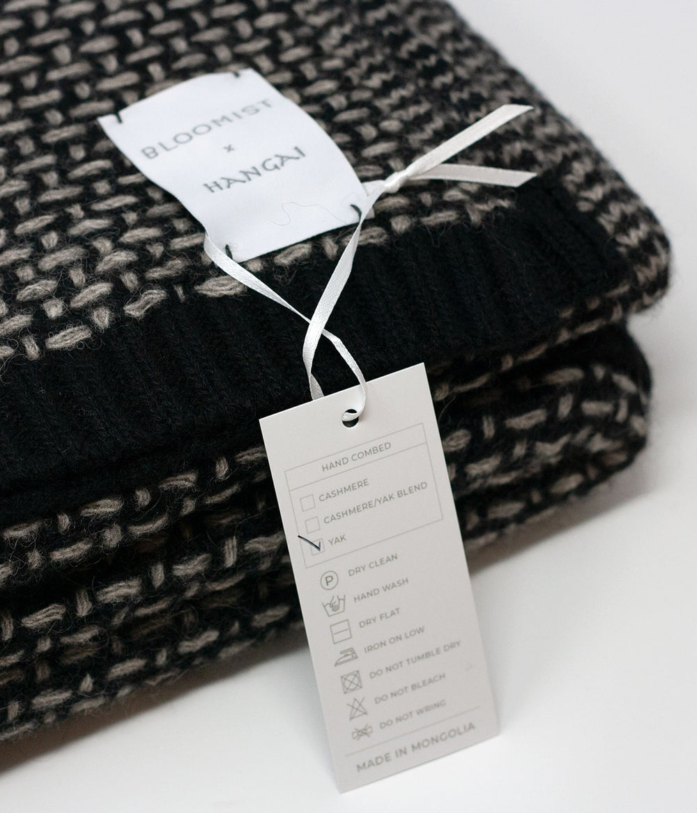 Black Taiga Throw