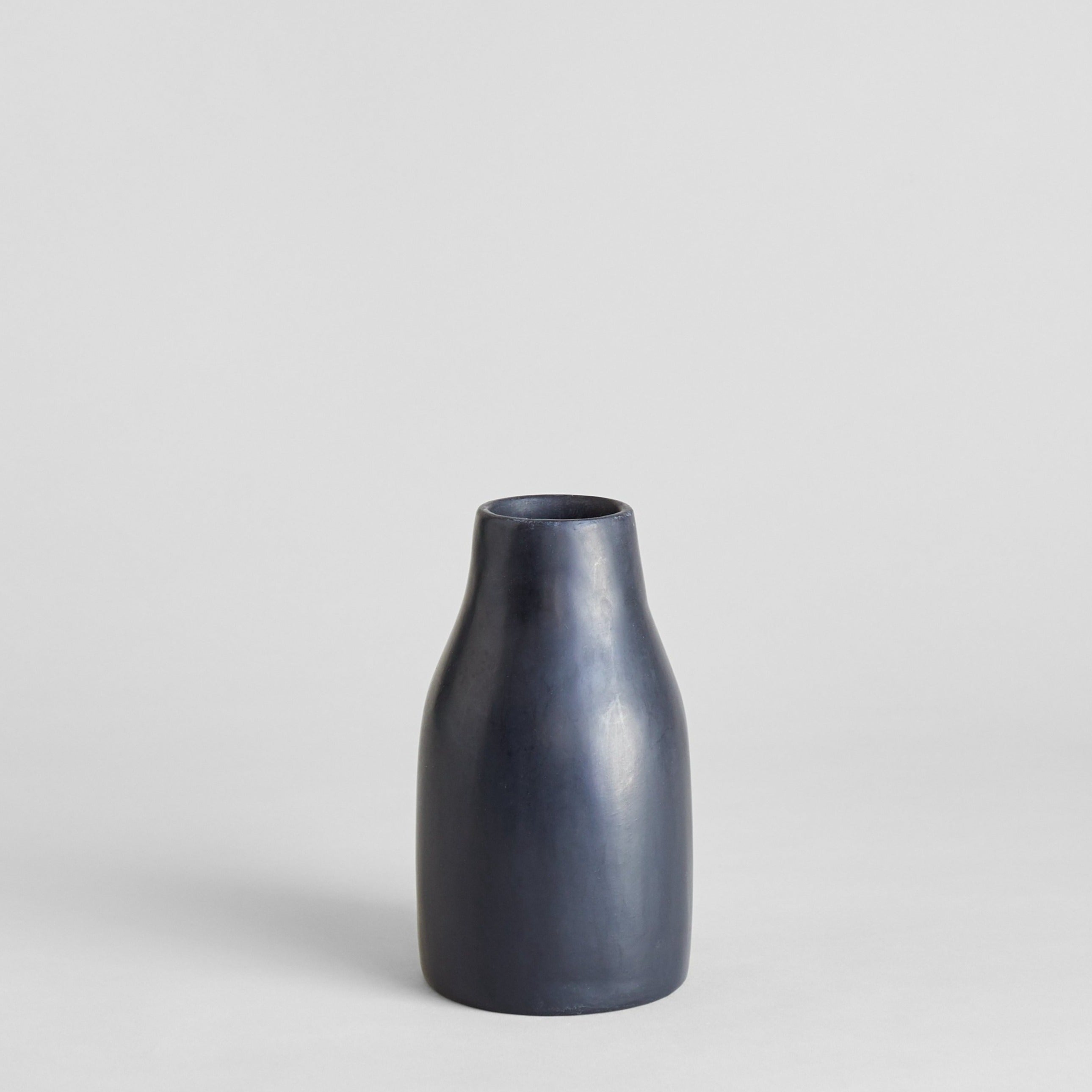 Black Moroccan vase in medium