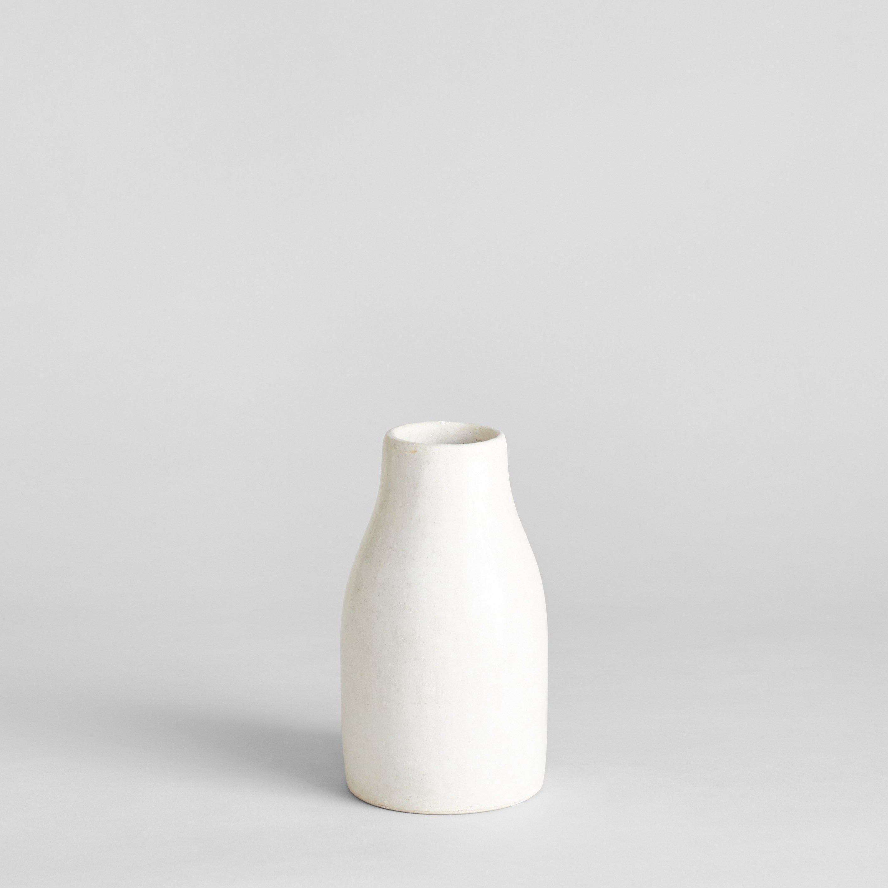 Medium sized ivory tadelakt vase from Morocco